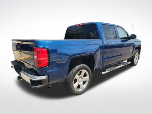 Used 2018 Chevrolet Silverado 1500 LT w/ Texas Edition RWD image 8