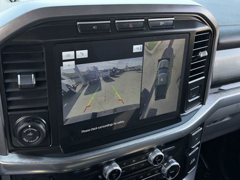 Used 2023 Ford F150 Lariat w/ Trailer Tow Package image 22