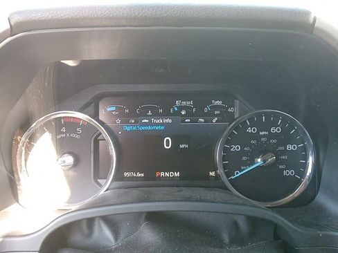 Used 2022 Ford F350 Lariat w/ Lariat Ultimate Package image 9