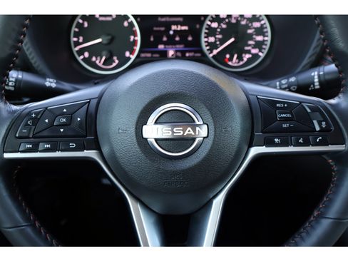 Used 2024 Nissan Sentra SR FWD image 29