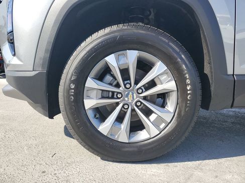 New 2026 Chevrolet Equinox LT w/ Convenience Package II FWD image 7