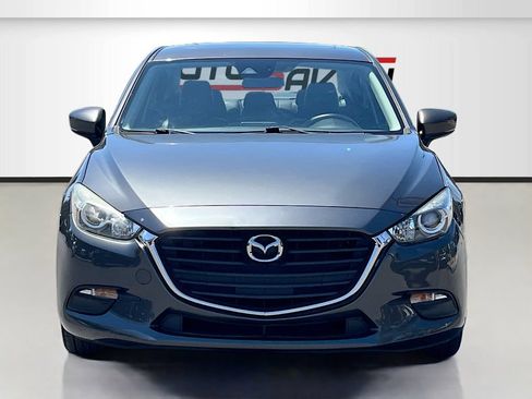 Used 2018 MAZDA MAZDA3 Touring FWD image 2