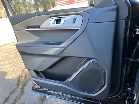 New 2026 Ford Explorer Active w/ Active Comfort Package AWD/4WD image 15