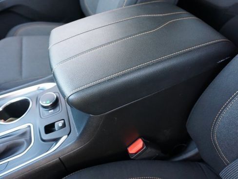 Used 2021 Chevrolet Traverse LS image 21