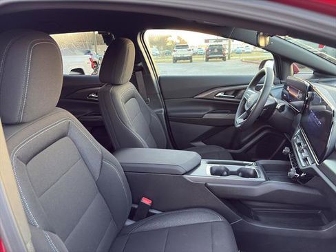 New 2026 Chevrolet Equinox EV LT image 9