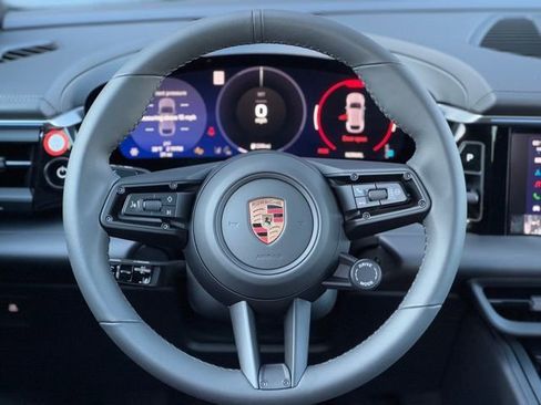 New 2025 Porsche Macan Electric RWD image 21