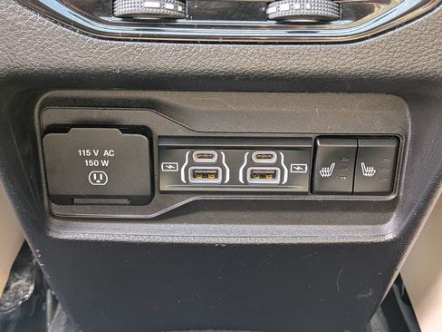 Used 2022 Jeep Grand Cherokee Limited 4xe image 29