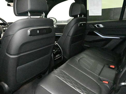 Used 2025 BMW X5 xDrive50e AWD/4WD image 25