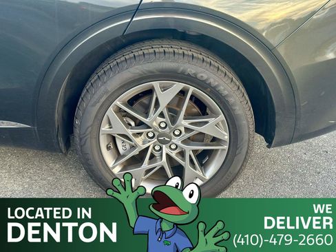 Used 2025 Genesis GV70 2.5T image 9