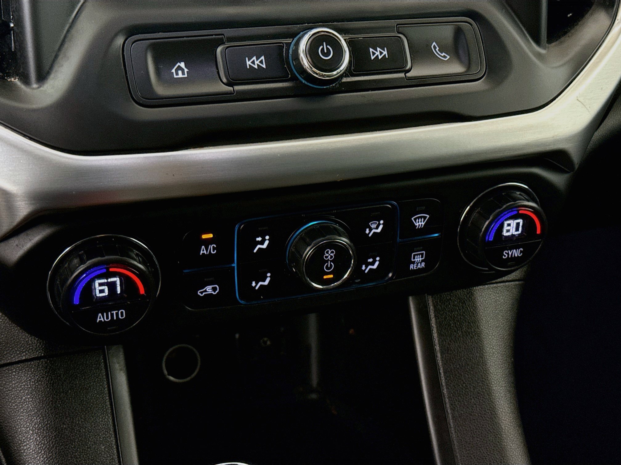 Used 2019 GMC Acadia SLE FWD image 15