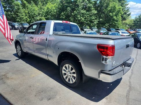 Used 2011 Toyota Tundra 4x4 Double Cab w/ Tow Pkg image 9