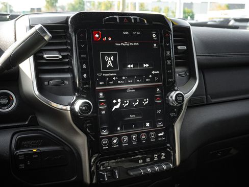 Used 2019 RAM 2500 Laramie w/ Night Edition image 22