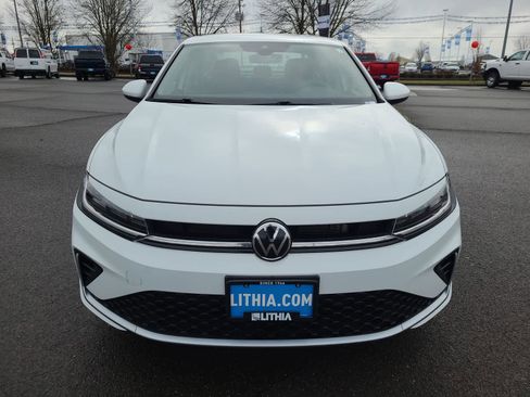 Used 2025 Volkswagen Jetta S image 14