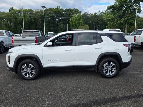 New 2026 Chevrolet Equinox LT w/ Convenience Package II image 9