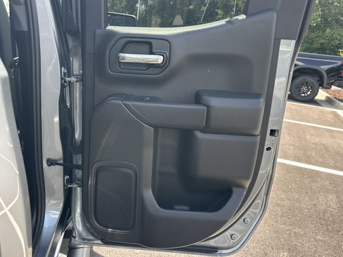 Used 2026 Chevrolet Silverado 1500 Custom w/ Turbomax Blackout Package RWD image 17