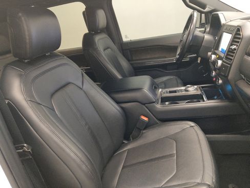 Used 2020 Ford Expedition Limited w/ Equipment Group 302A RWD image 21