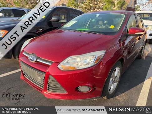 Used 2014 Ford Focus SE image 1