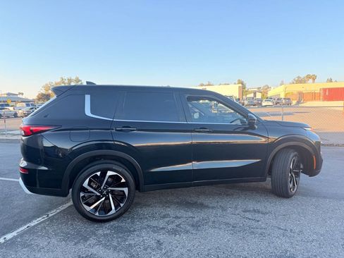Used 2022 Mitsubishi Outlander SE FWD image 10