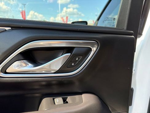 Used 2023 GMC Yukon XL AT4 w/ Technology Package AWD/4WD image 39