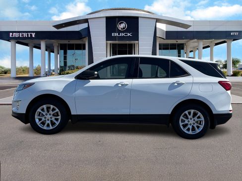 Used 2018 Chevrolet Equinox LS image 6