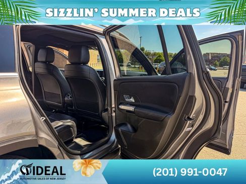 Used 2020 Mercedes-Benz GLB 250 4MATIC image 17