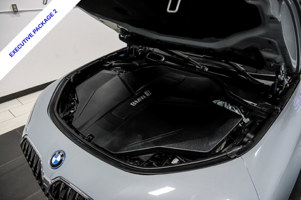 Used 2023 BMW i7 xDrive60 AWD/4WD image 61