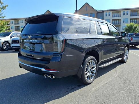 New 2026 Chevrolet Suburban Premier AWD/4WD image 31