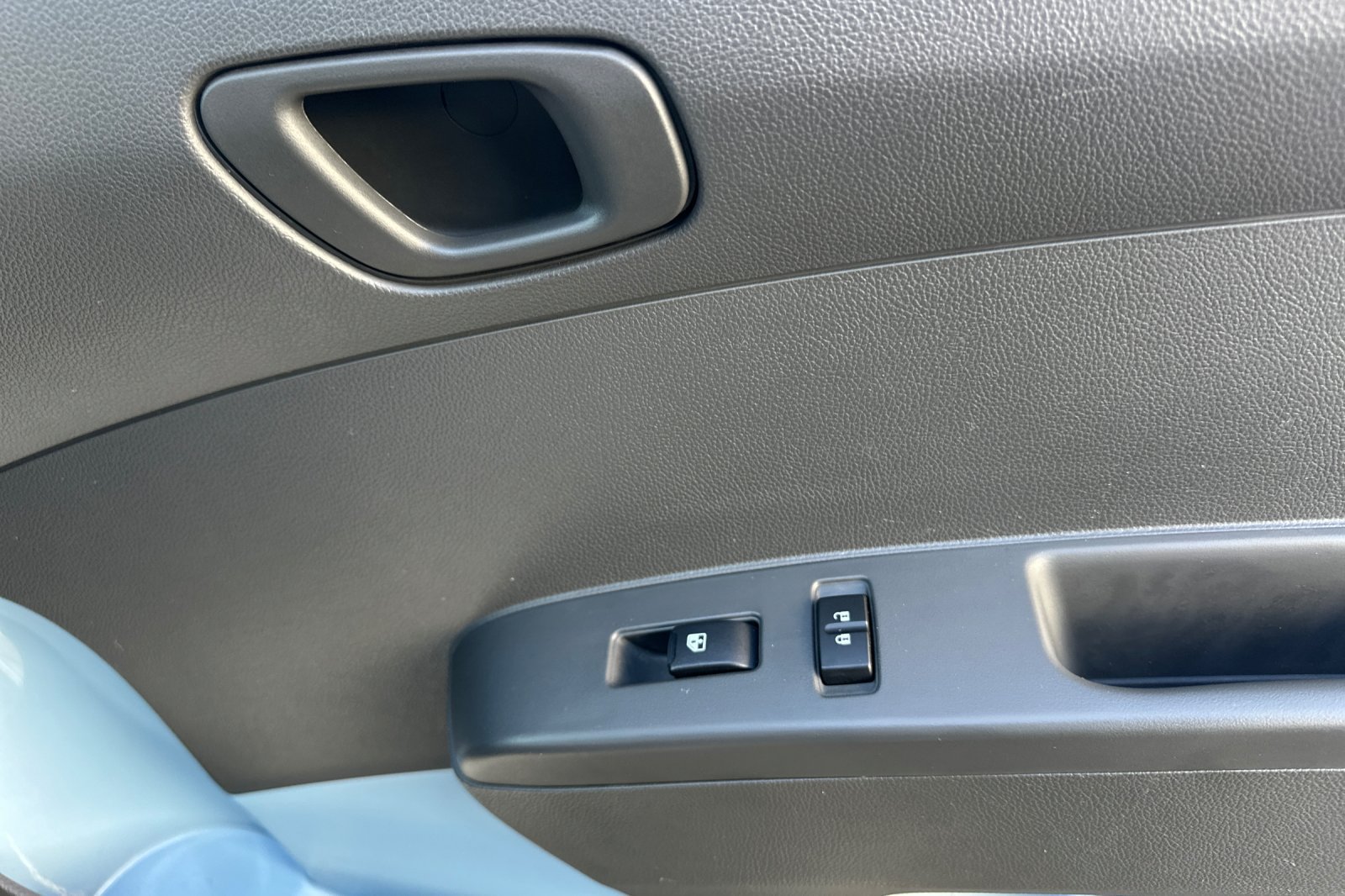 Used 2014 Chevrolet Spark LT FWD image 22