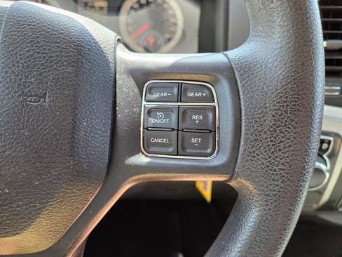 Certified 2019 RAM 1500 Classic SLT RWD image 32