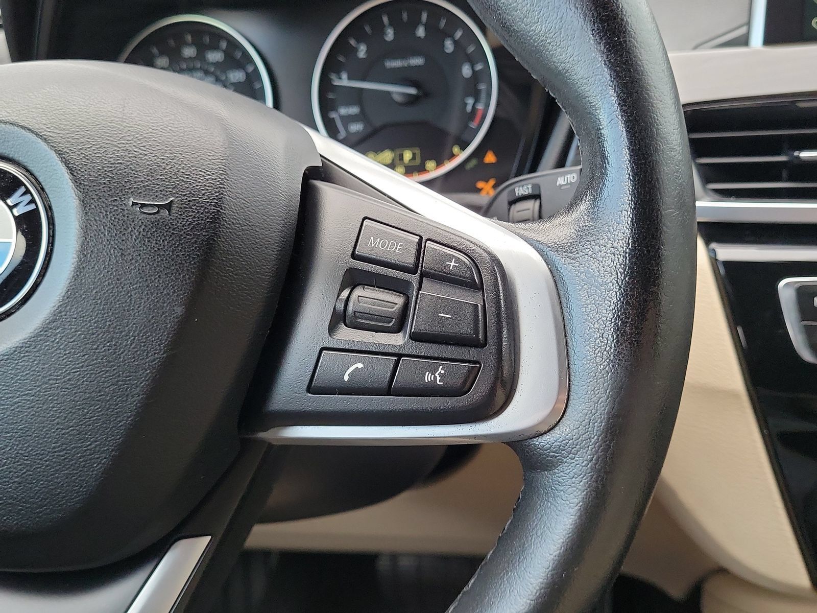 Used 2018 BMW X1 xDrive28i AWD/4WD image 22