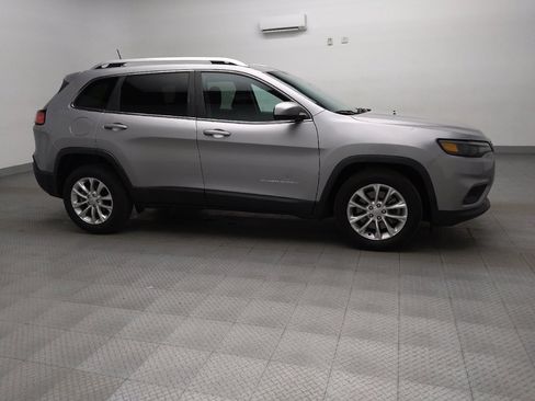 Used 2019 Jeep Cherokee Latitude w/ Popular Appearance Group image 11