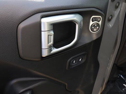 Used 2020 Jeep Wrangler Unlimited Sport S AWD/4WD image 11