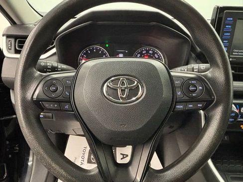 Used 2021 Toyota RAV4 XLE image 16