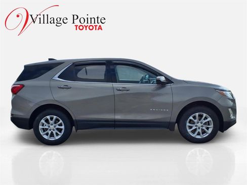 Used 2018 Chevrolet Equinox LT image 8