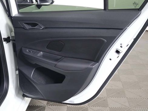 Used 2023 Volkswagen Golf R AWD/4WD image 30