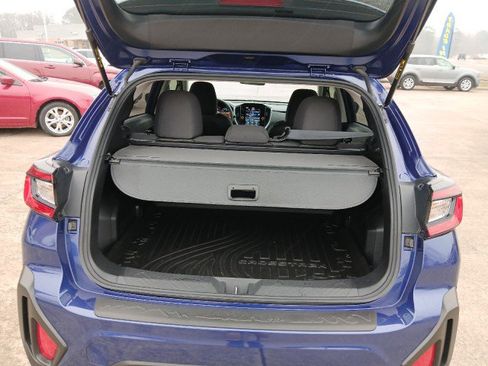 Used 2024 Subaru Crosstrek 2.0i Premium image 5