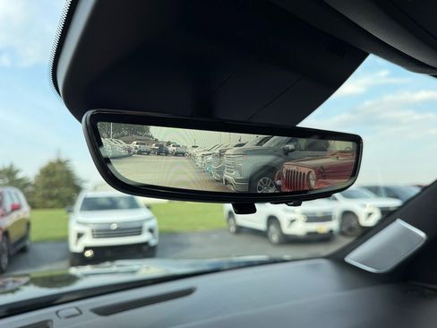 Used 2022 Cadillac Escalade Sport Platinum w/ Heavy-Duty Trailer Package image 24