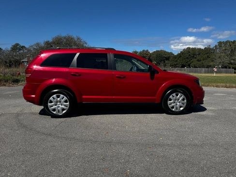 Used 2020 Dodge Journey SE w/ SE Popular Equipment Group image 6
