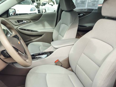Used 2021 Chevrolet Malibu LT image 12