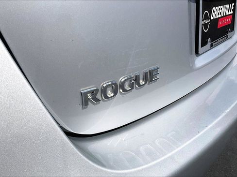 Used 2013 Nissan Rogue S w/ Special Edition Pkg FWD image 10