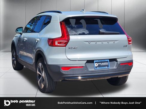 Used 2025 Volvo XC40 B5 Plus AWD/4WD image 27