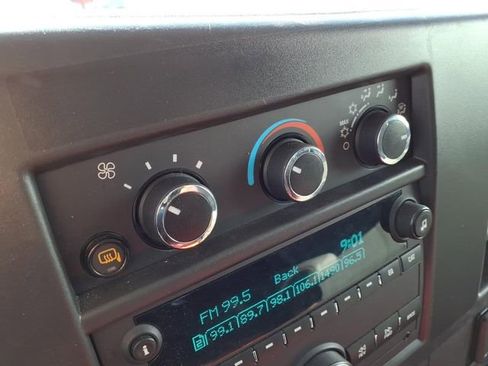 Used 2024 GMC Savana 2500 w/ Driver Convenience Package RWD image 23
