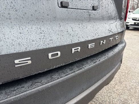 Certified 2022 Kia Sorento S image 12