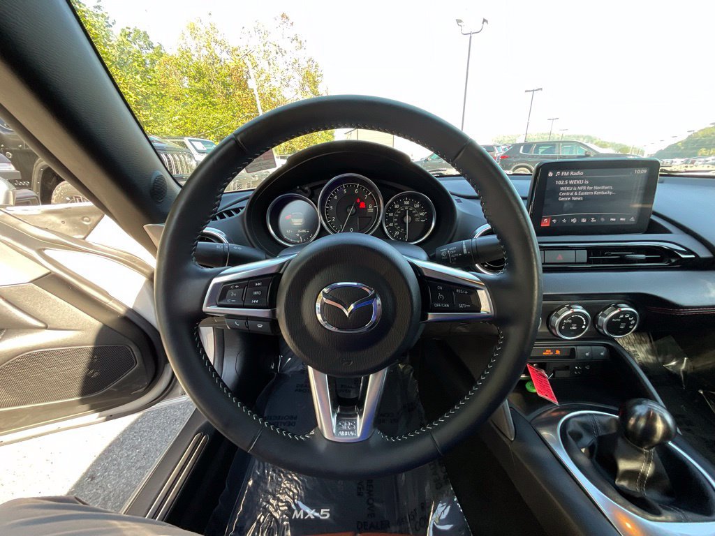 Used 2023 MAZDA MX-5 Miata Grand Touring RWD image 10
