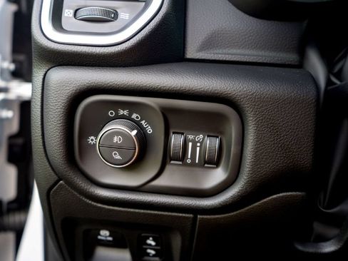 New 2026 RAM 1500 Laramie w/ Night Edition AWD/4WD image 20