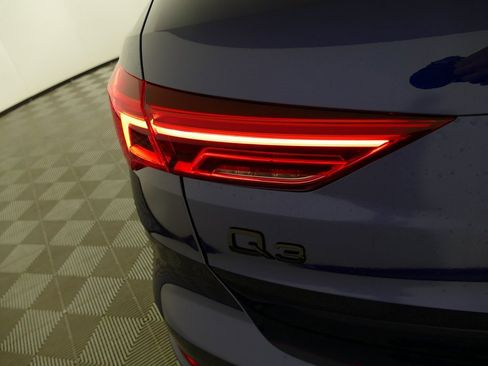New 2025 Audi Q3 2.0T Premium image 30