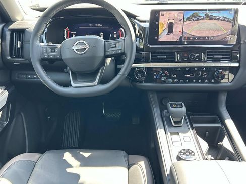 New 2026 Nissan Pathfinder Platinum w/ Lighting Package AWD/4WD image 25