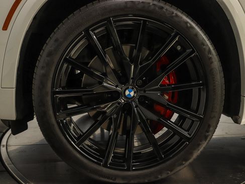 Used 2026 BMW X5 sDrive40i w/ M Sport Package RWD image 8