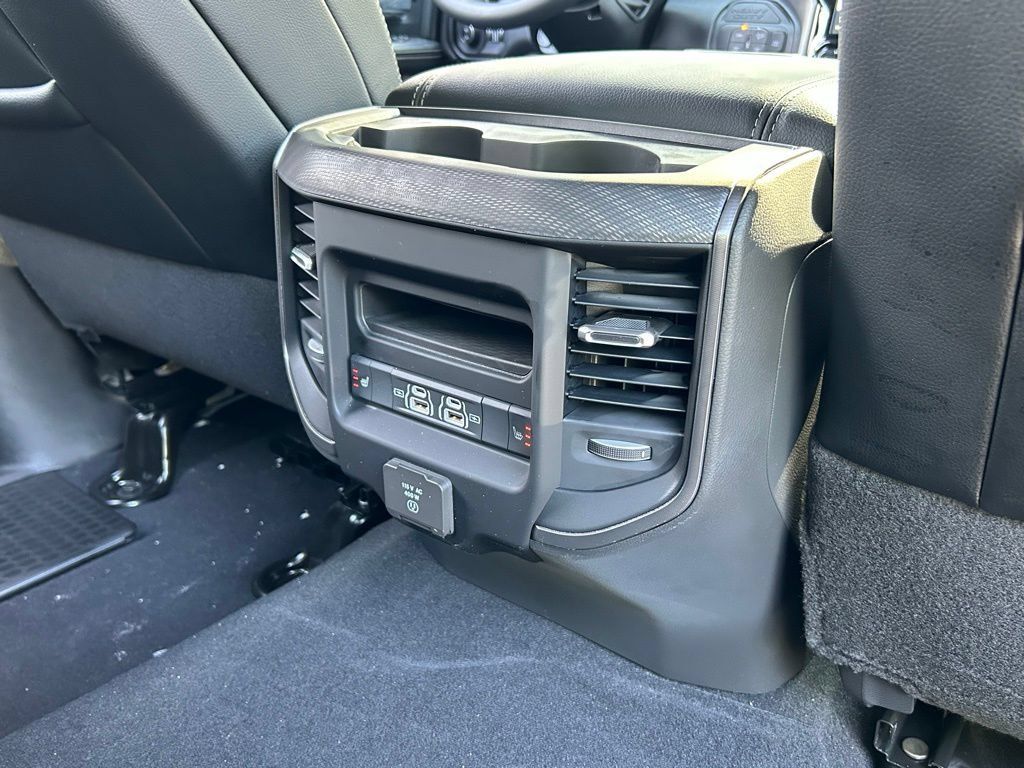 New 2024 RAM 2500 Rebel AWD/4WD image 34
