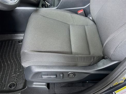 Used 2025 Honda CR-V EX image 16